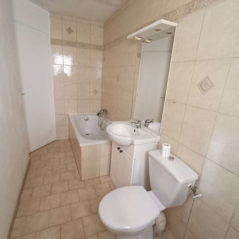 Appartement T2 LES ARCS (83460) AGENCE BARET